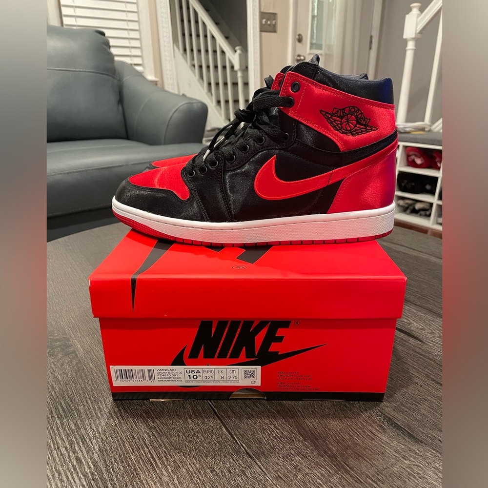Women’s “Satin Bred” AIR JORDAN 1 RETRO HI OG in 10.5